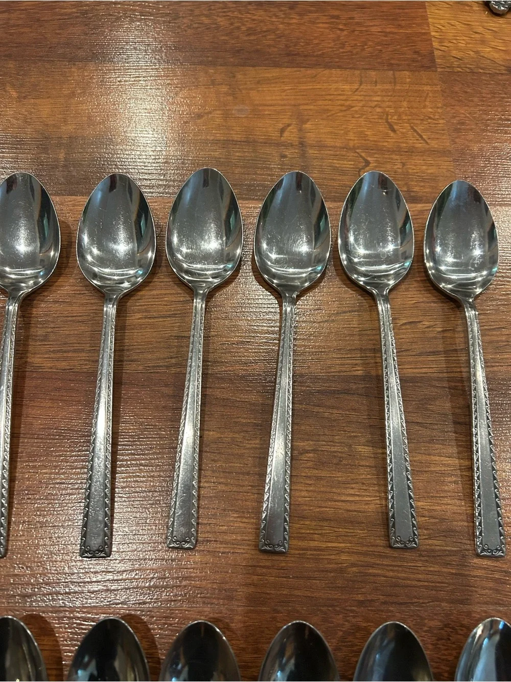 National Stainless Bell Wood Pattern Scroll Edge 23 Piece Flatware